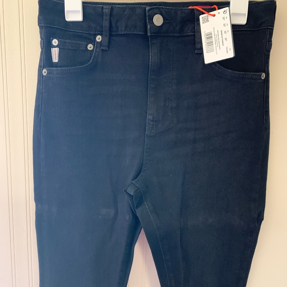 Women high rise skinny jeans. NEW!! Black. Size 32/32